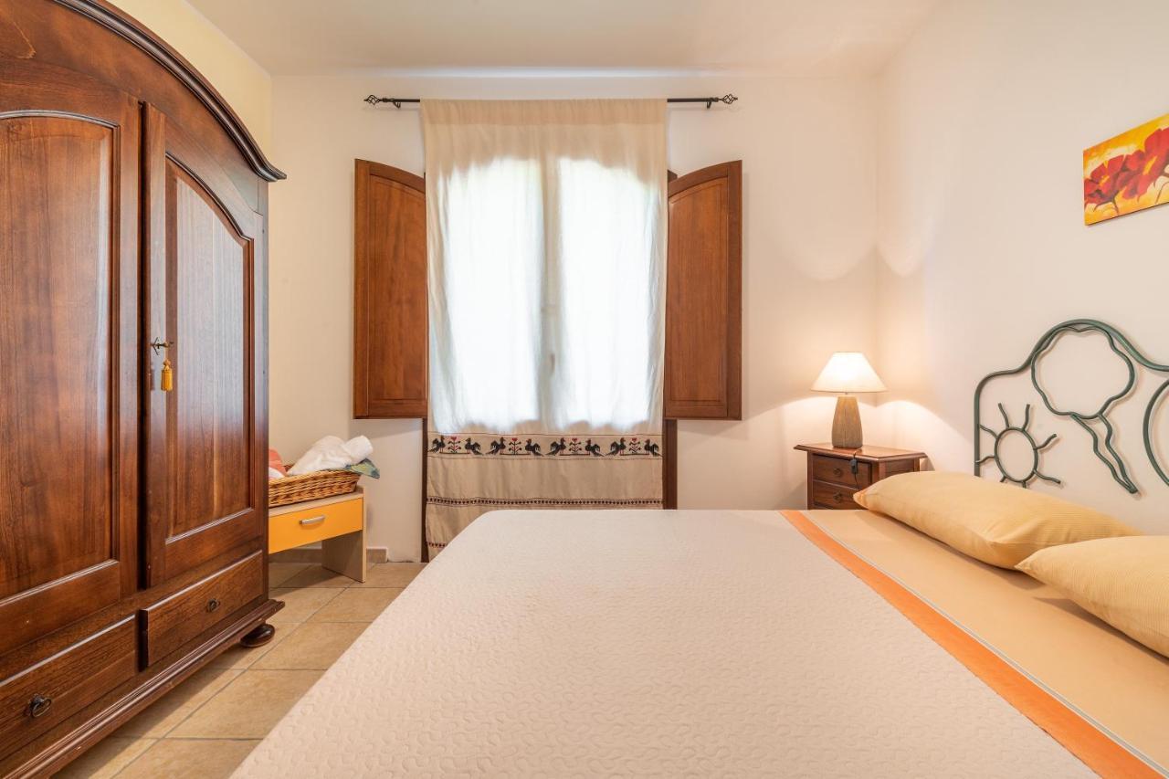 Casa Vacanza de Dinu SantʼAnna Arresi Esterno foto